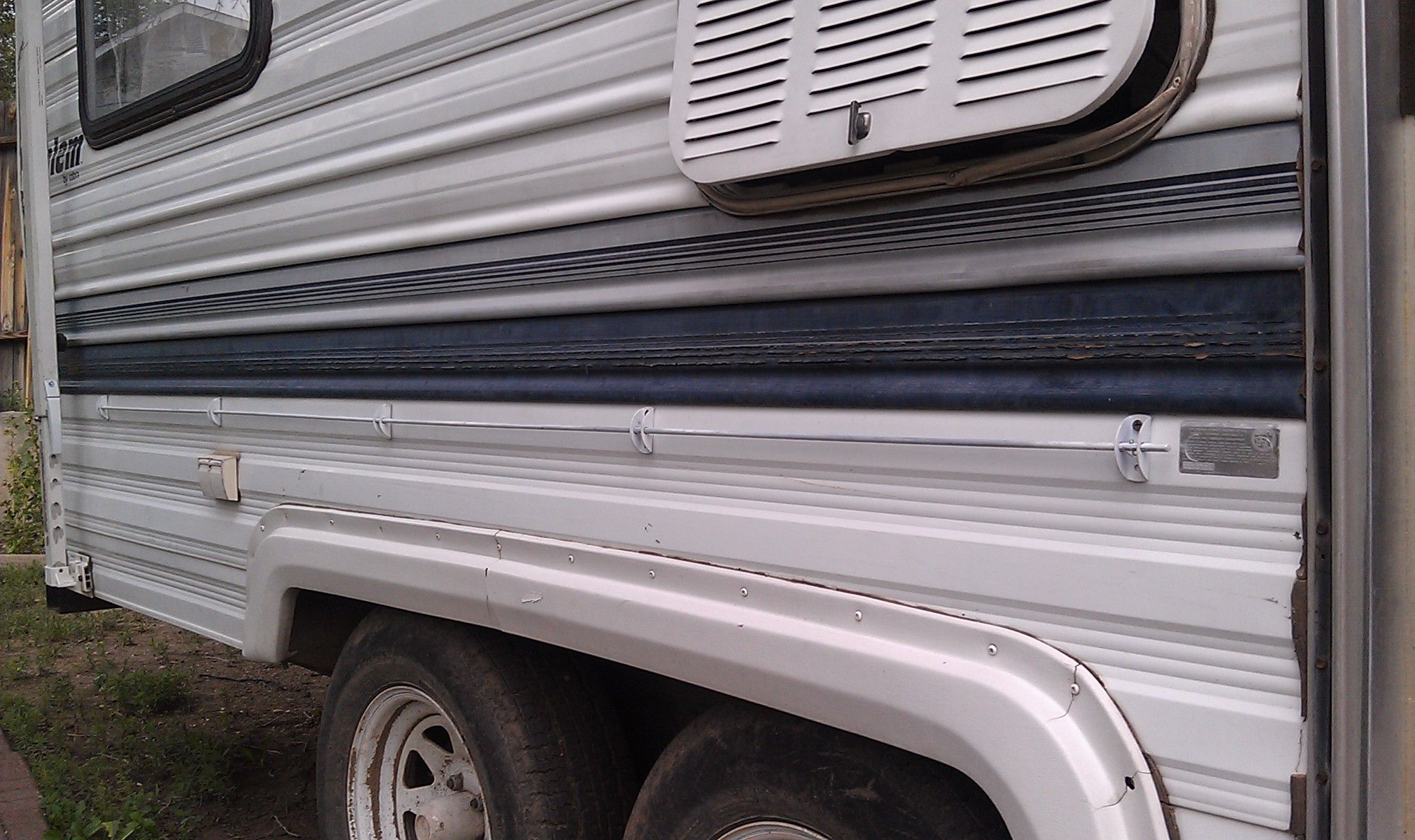 Camper utility rod