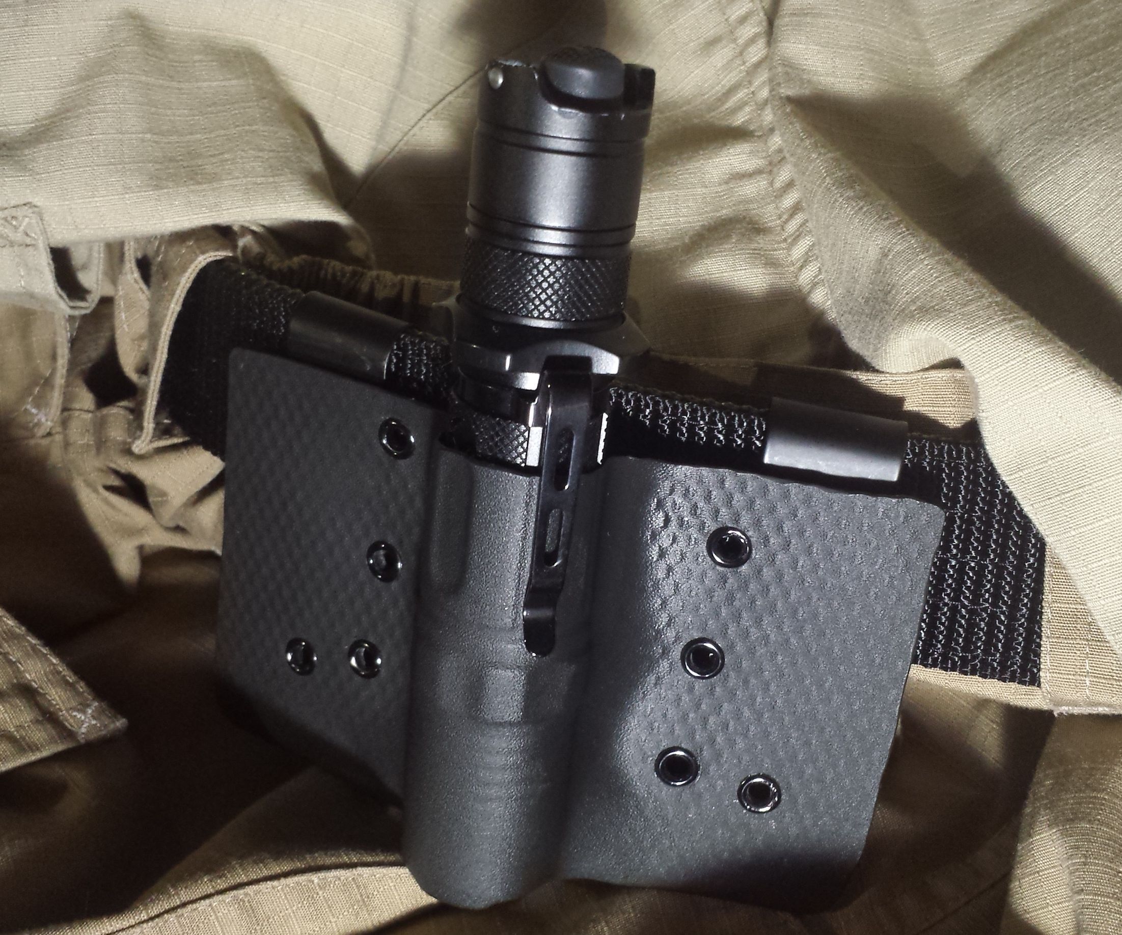 Kydex Flashlight Holster