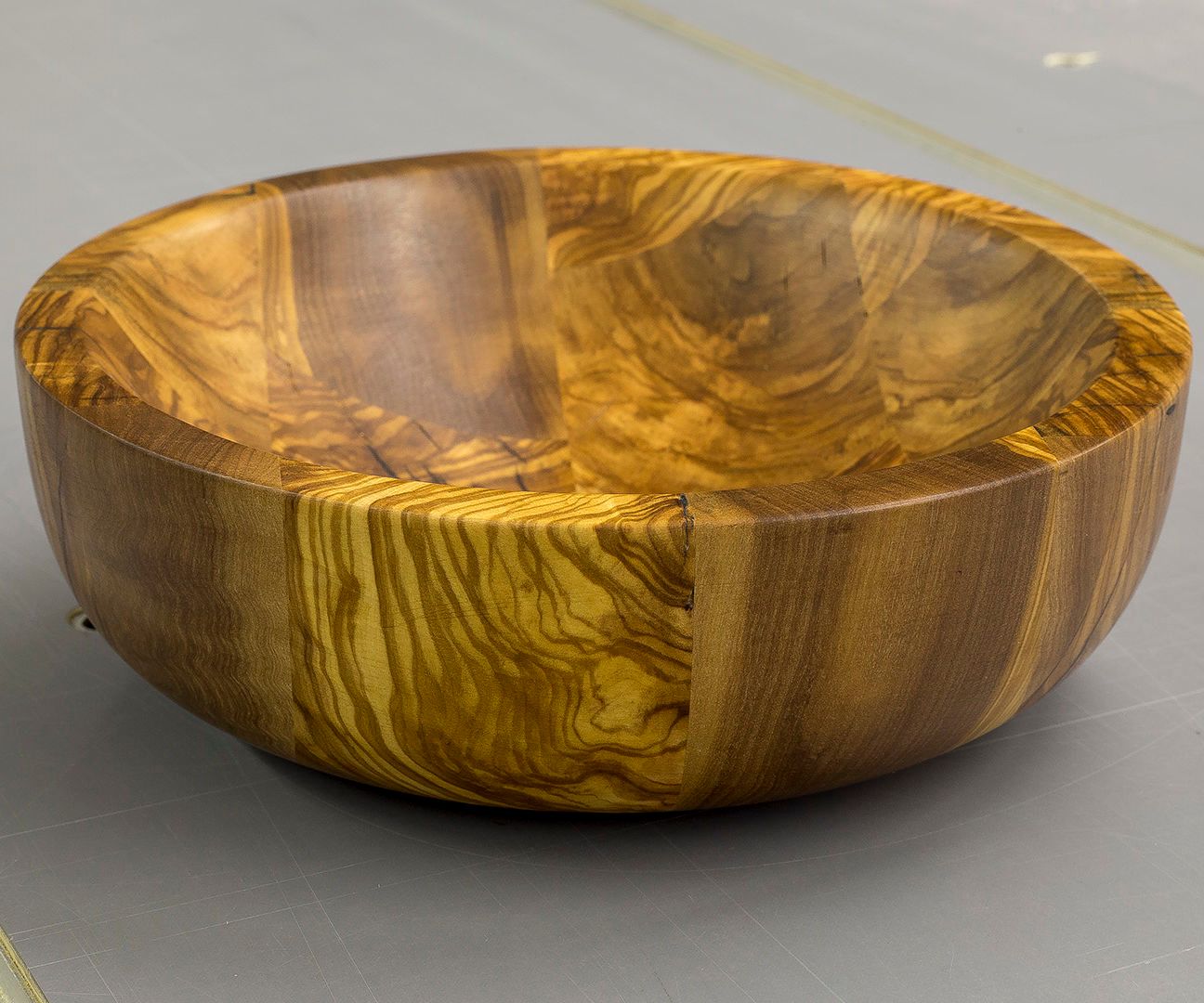 Turning an Olive Wood Bowl