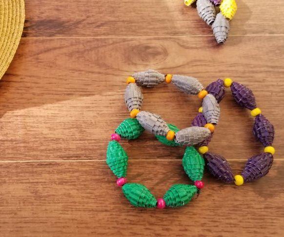 DIY - Corrugated Paper Bracelets