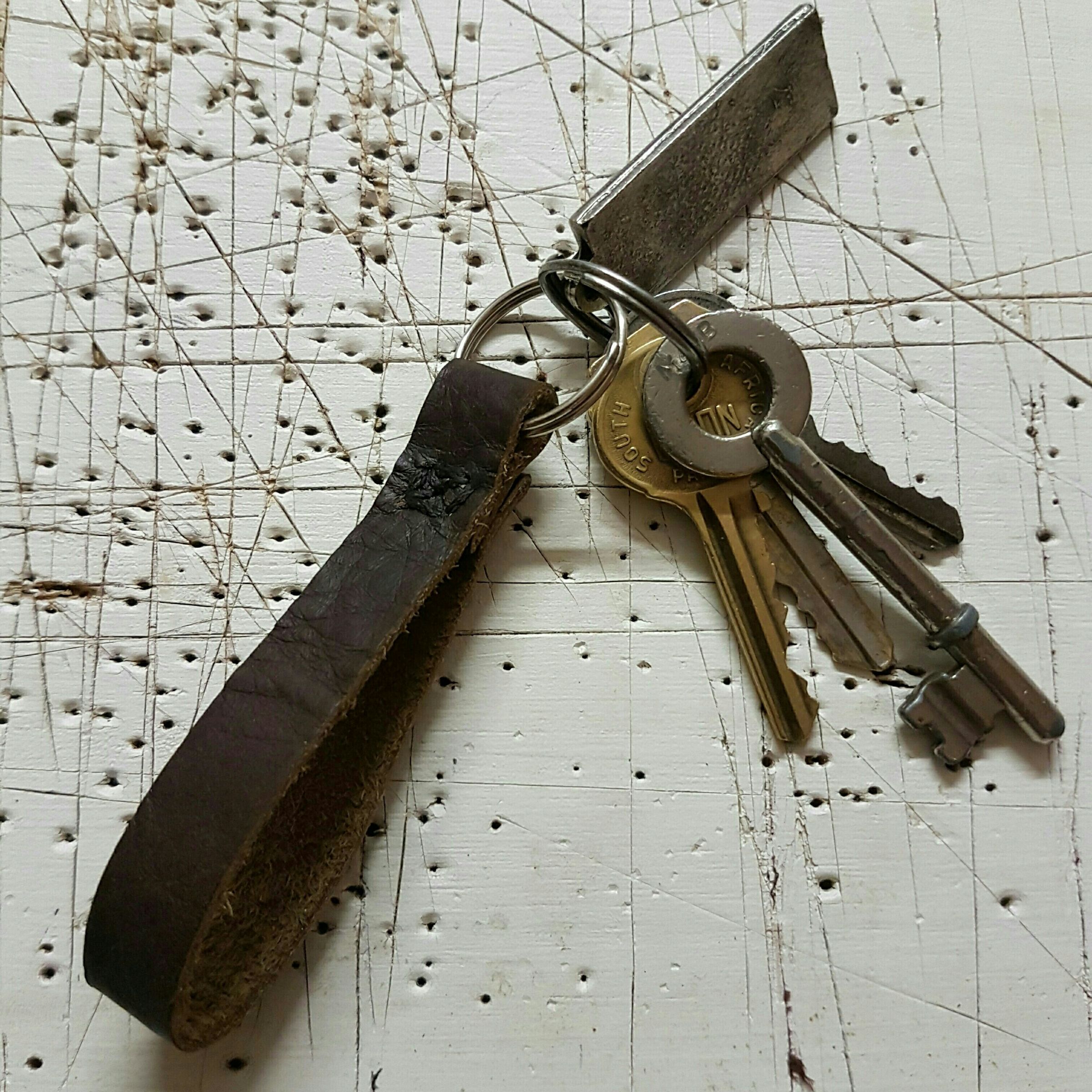 Leather keychain 