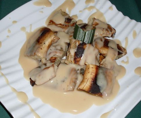 Grilled Banana in Coconut Sauce 