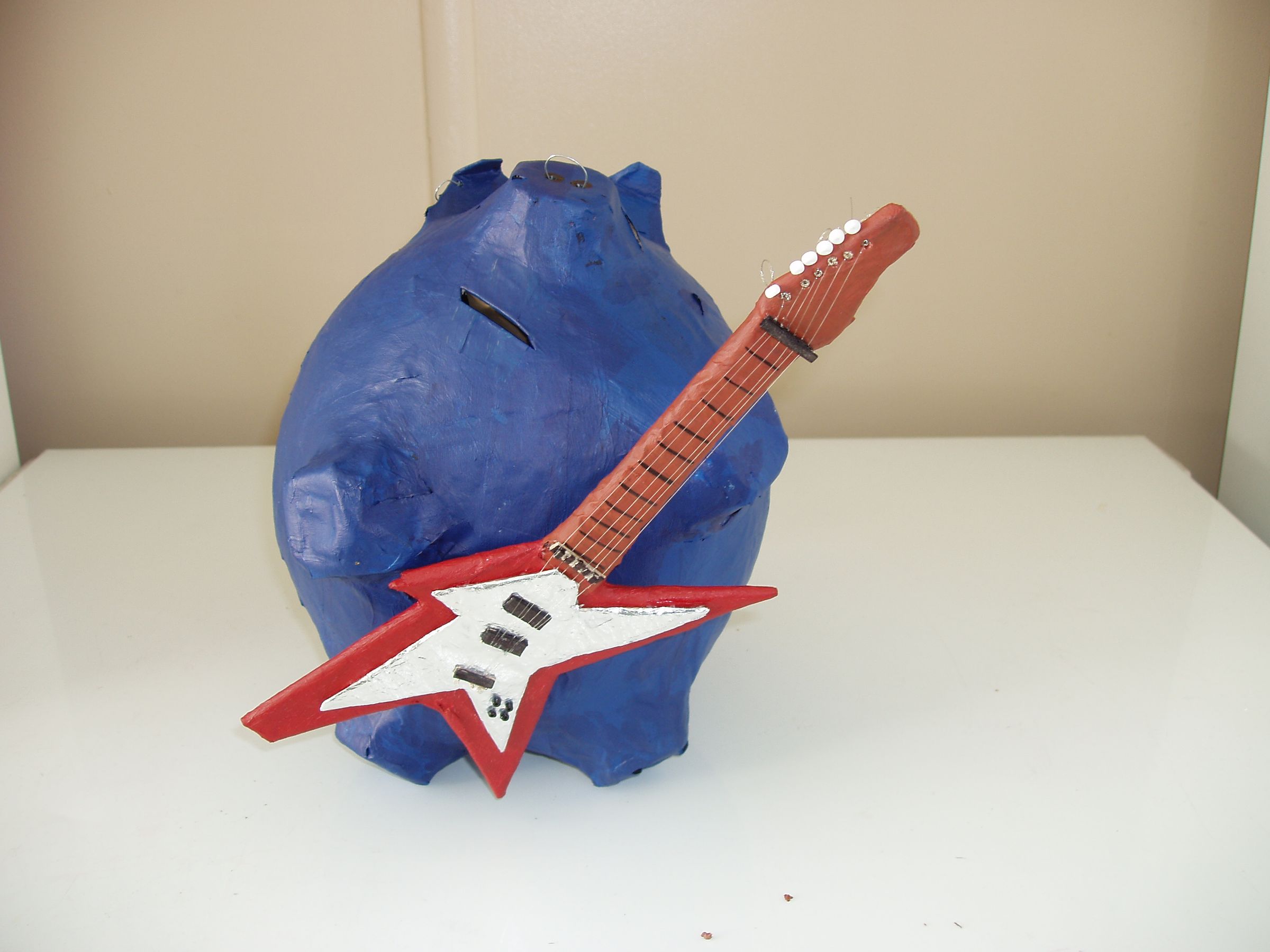 Rocker Pig Money Box