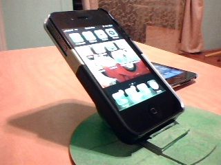 Homemade iPhone/iPod,The Comfy Stand