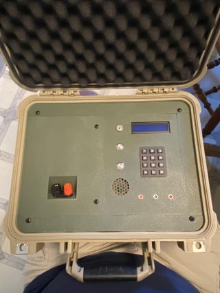 Arduino Defuseable Bomb, Perfect for Airsoft Games! (with Timer, LCD ...