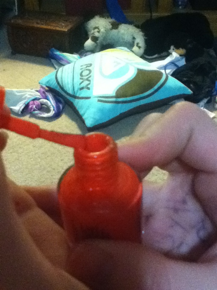 How to Get Old Nail Polish New and Smooth