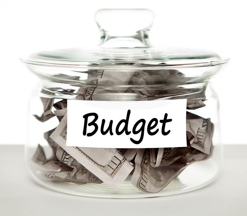 How to Manage Your Business As Well As Your Budget