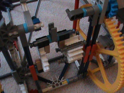 Attaching the Bottom Chain