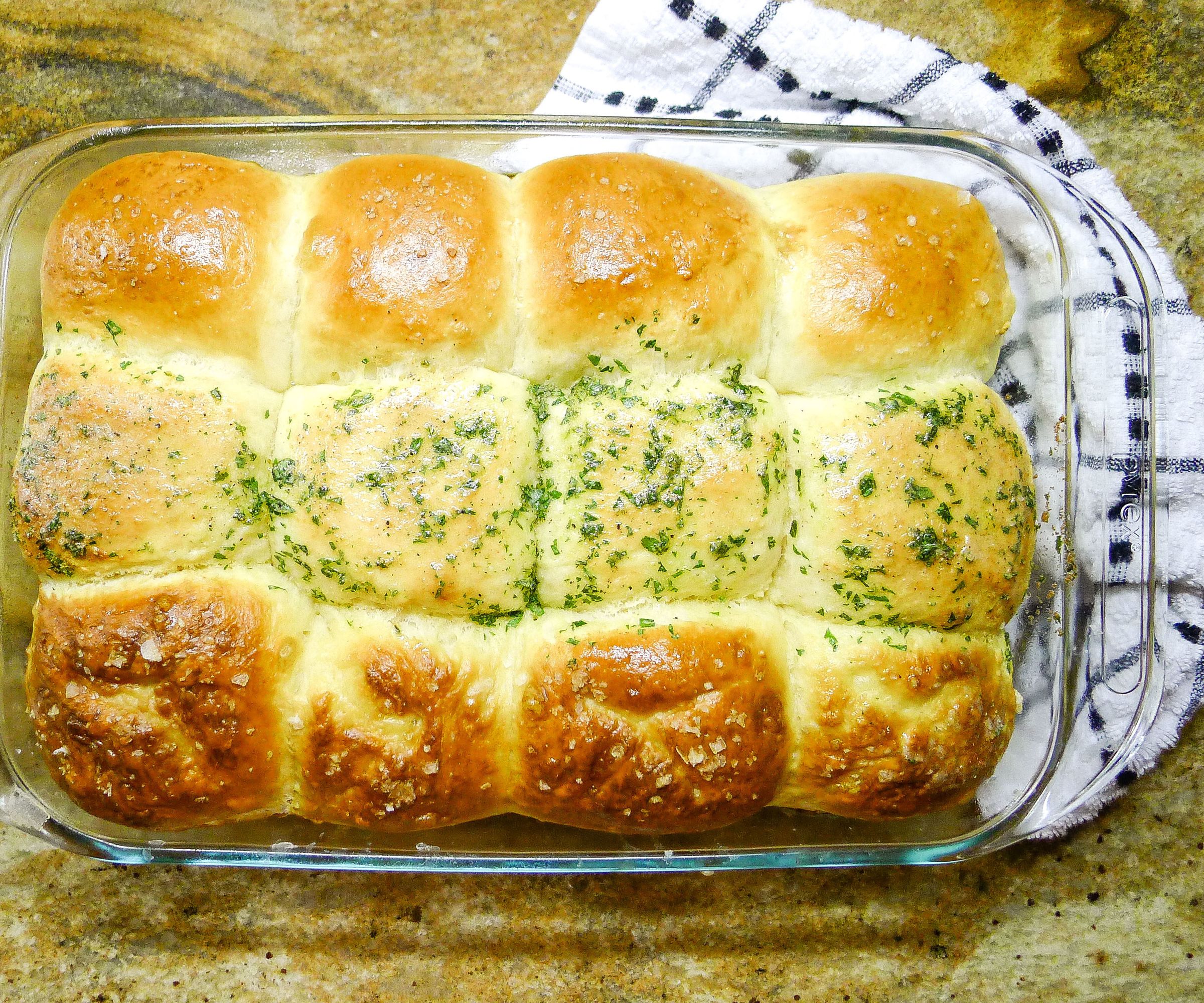 Super Fluffy Bread Rolls 3 Ways: Plain, Garlic & Pretzel!