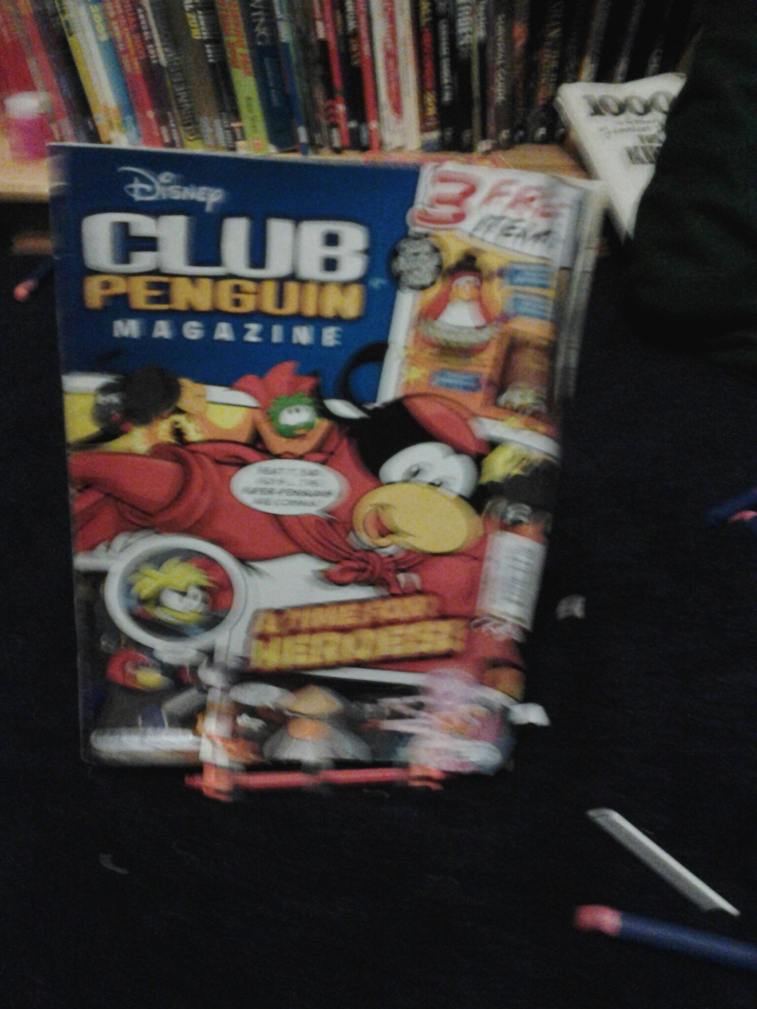 K'nex Magazine/comic Holder