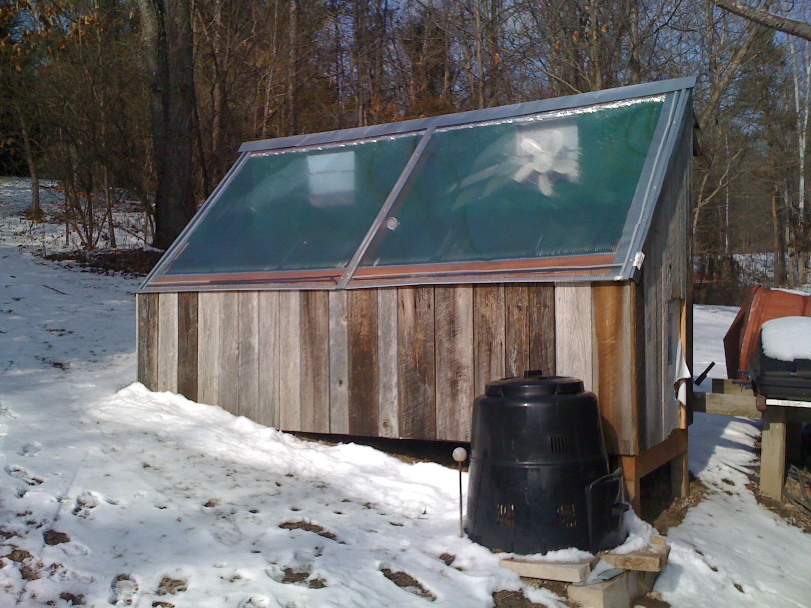 Solar Kiln - With Solar Panel and Revised for Correct Air Circulation