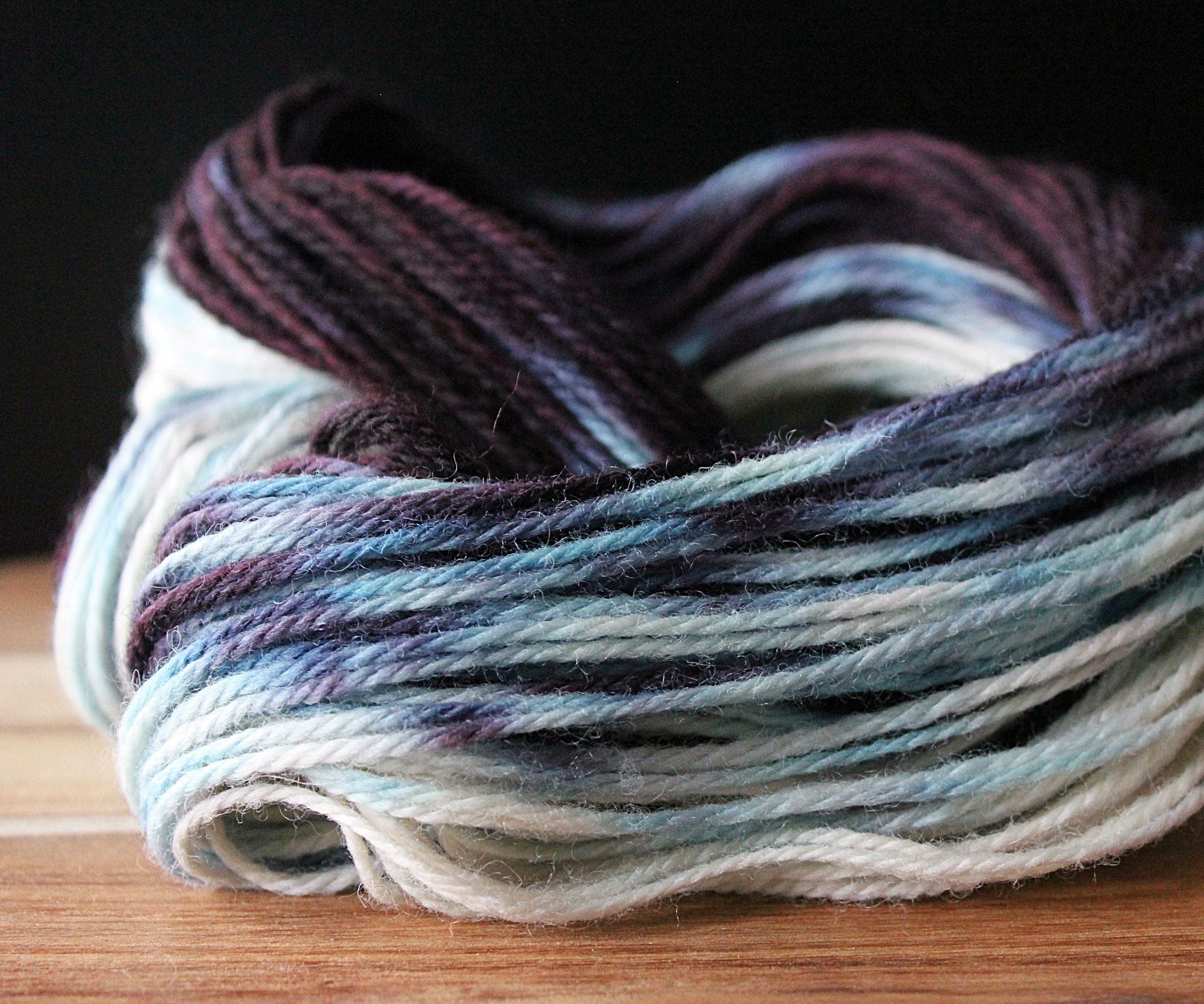 How To Dye Gradient (Ombre) Yarn With Food Colouring