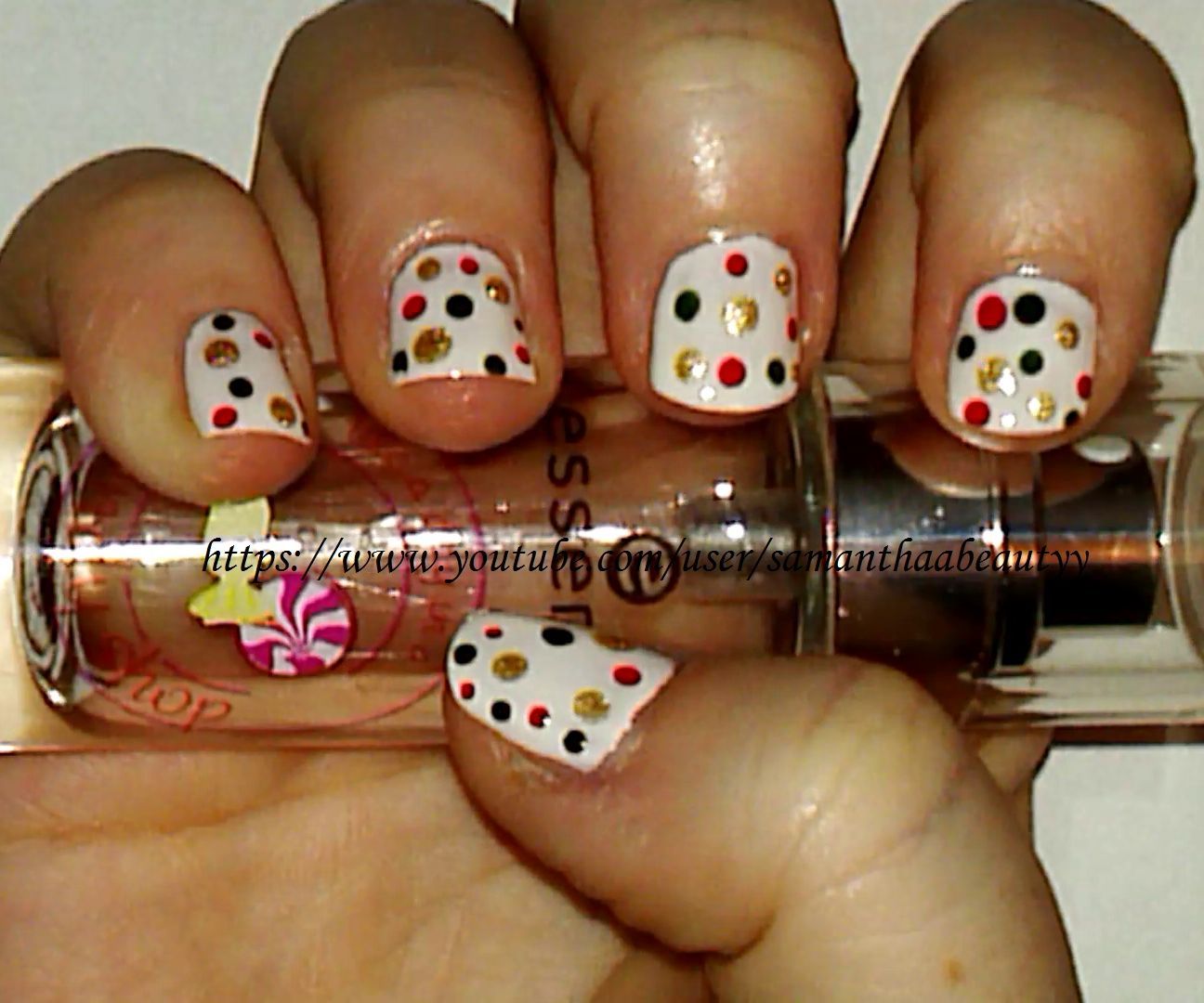 Easy Christmas Nail Art Tutorial | Samantha Beauty