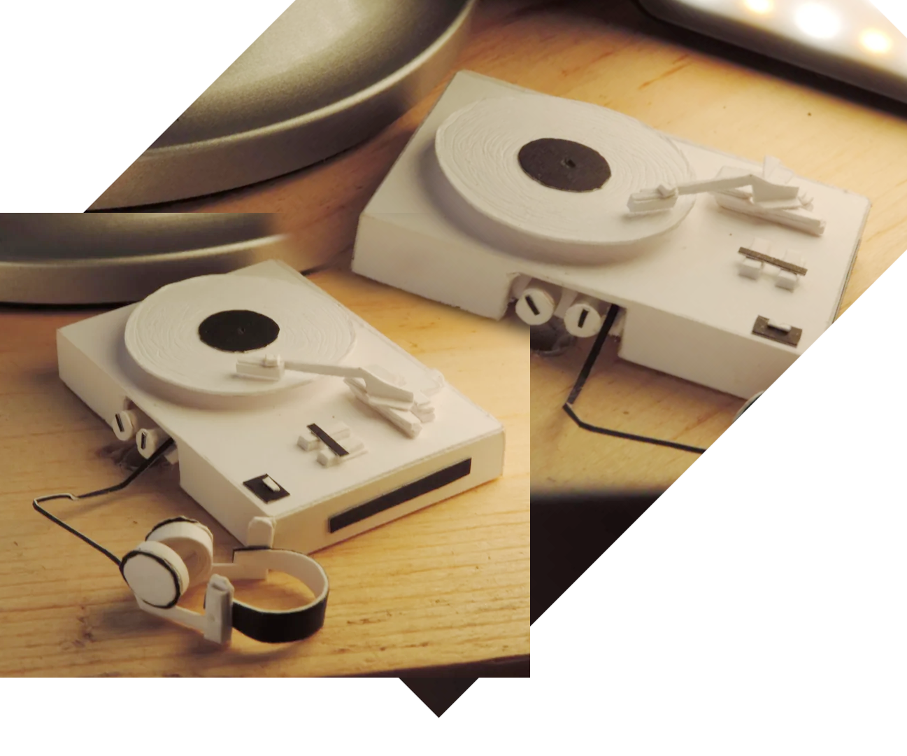 Vinyl Player & Headphones for Miniature Dollhouses Audio Themed Craft's Desktops/Shelves