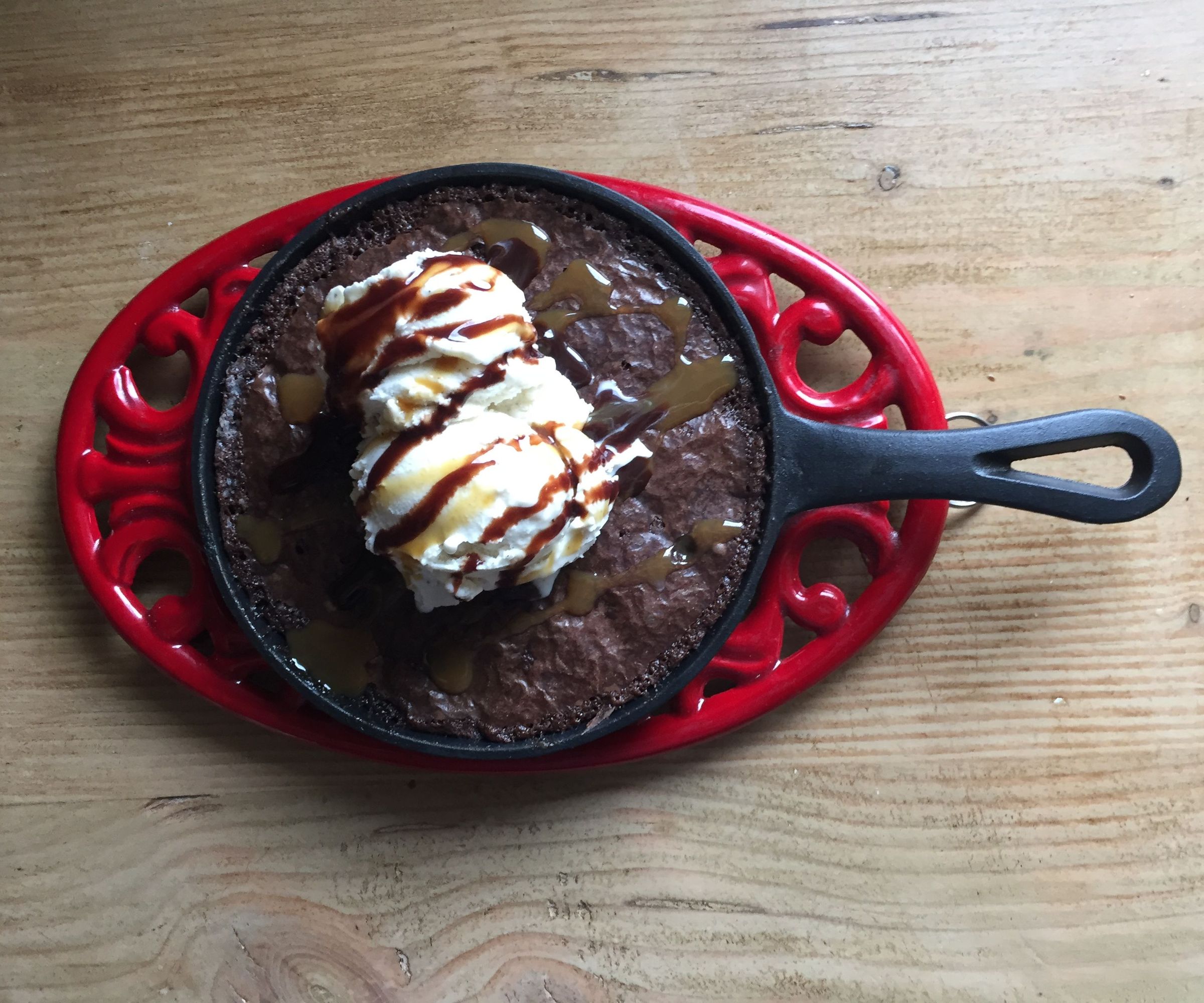 Better Than Chili's Skillet Brownie