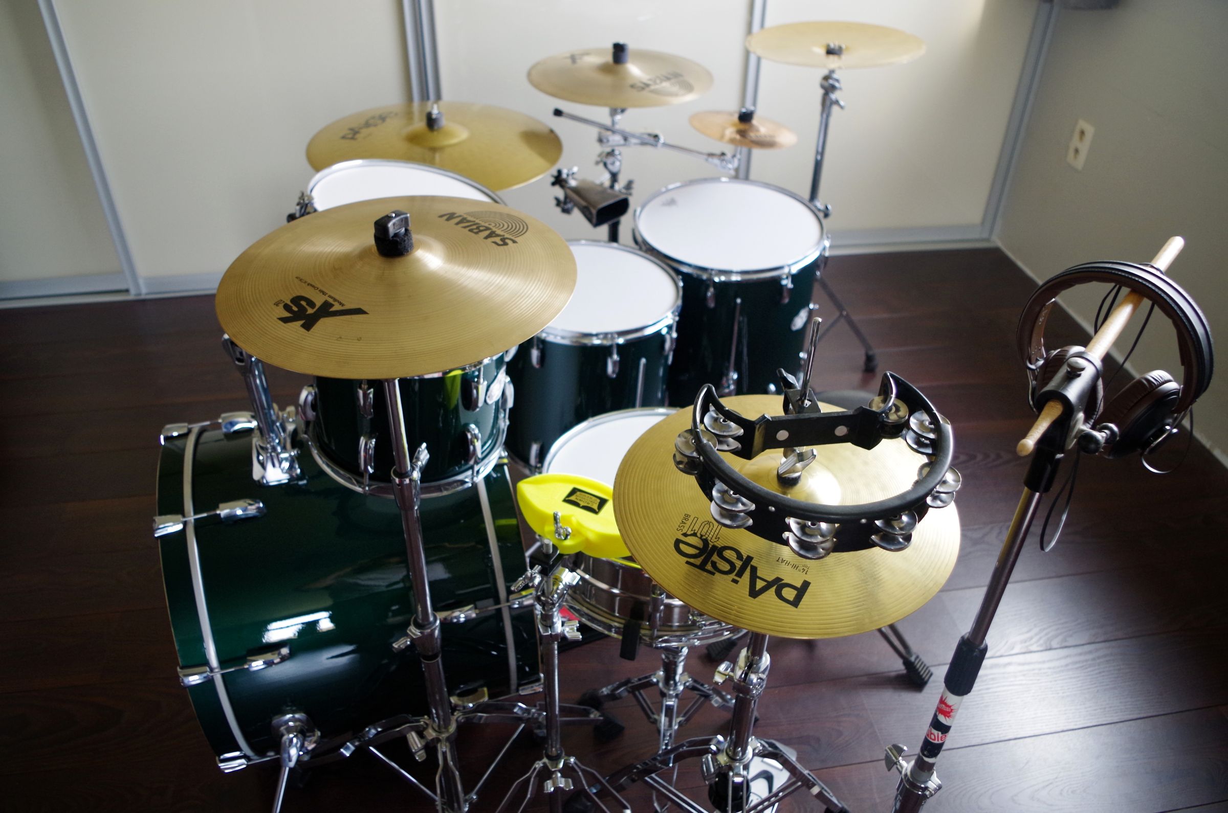 Paint Your Drum Kit by Painting Your Drum Wraps 10 Steps (with