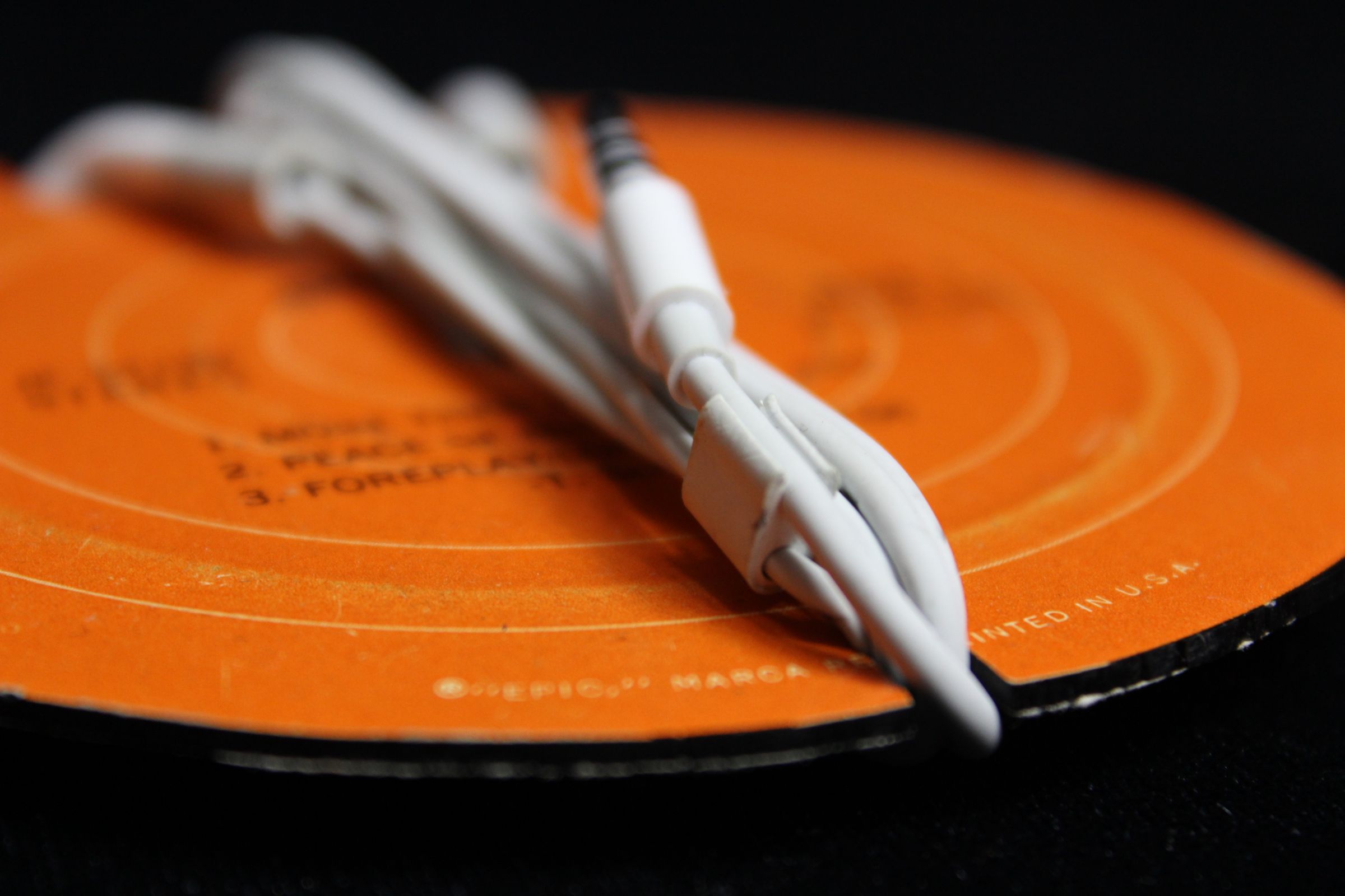 Upcycled Vinyl Record Earbud Wrap Instructables