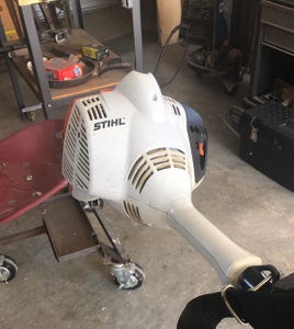 Lubricate the Gearhead on a Stihl FS56 Trimmer