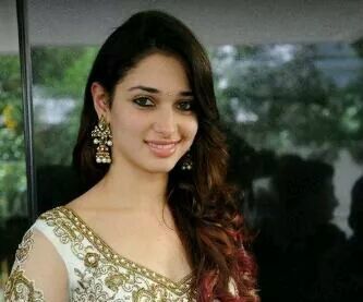 Popular Indian Traditional Dresses for Women