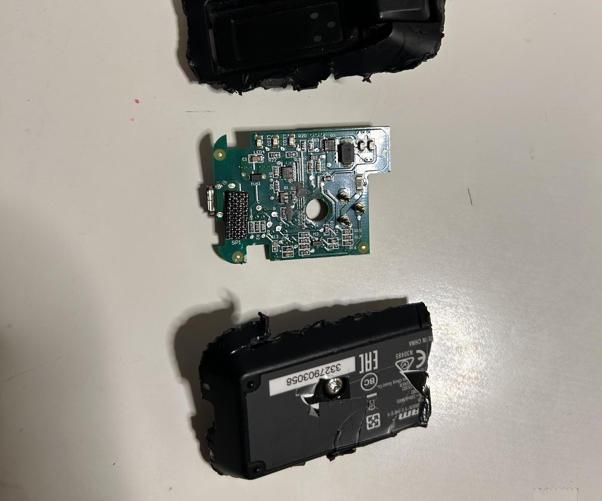 [Teardown] Sram AXS Battery Charger with Replacement Case