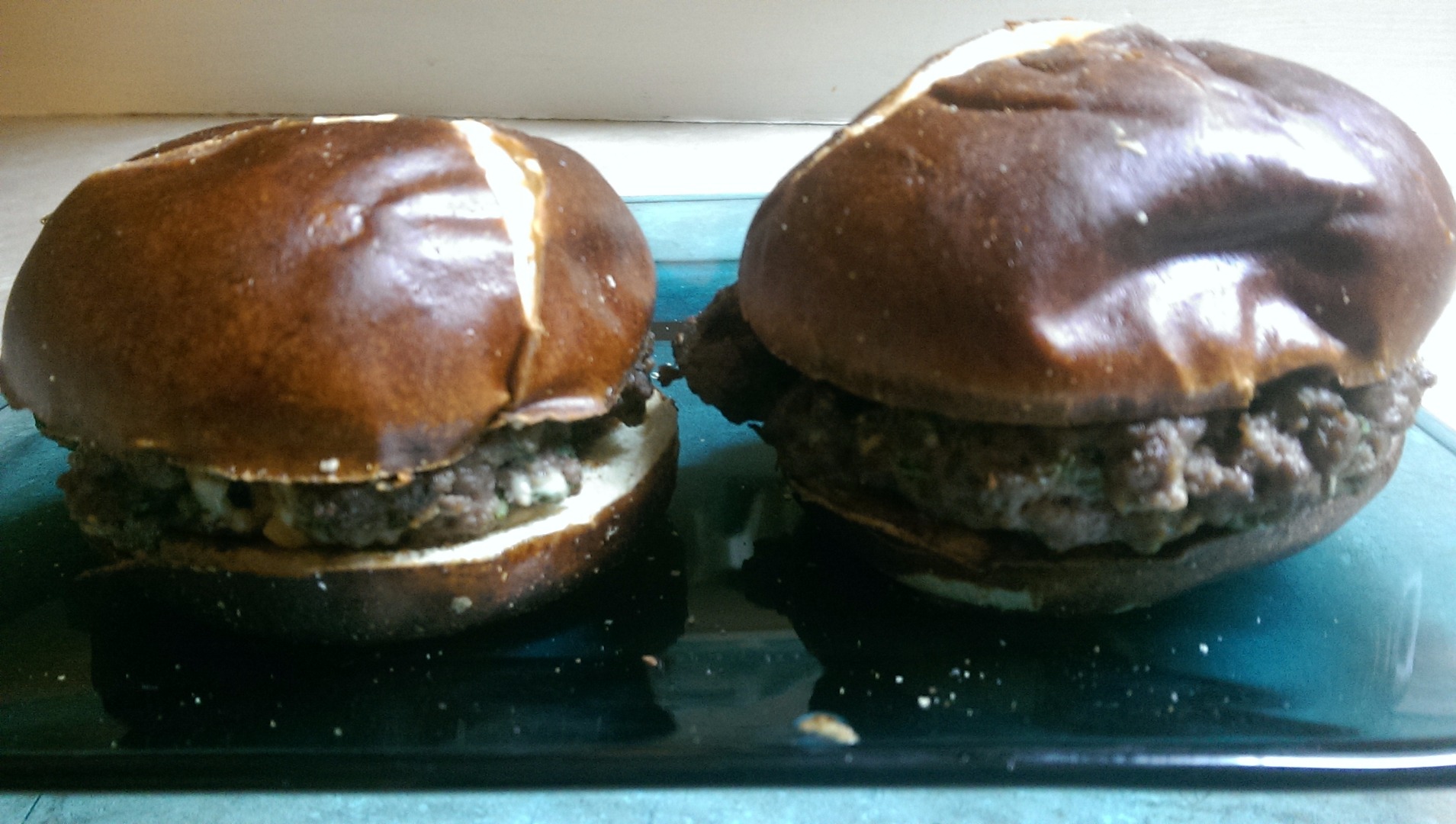 Blue Cheese Burger Patties 5 Steps Instructables