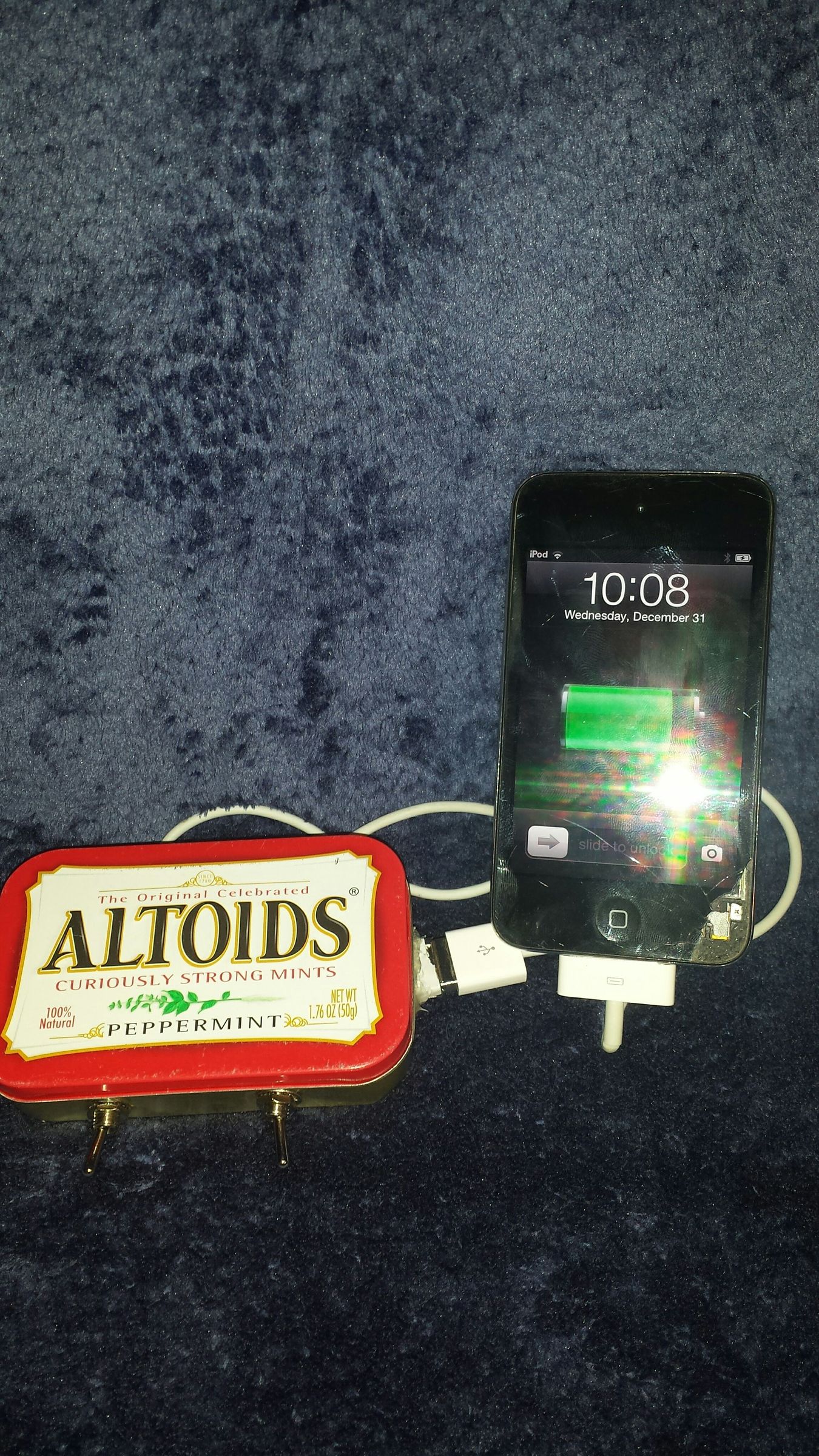 DIY Altoids USB Apple/Samsung Charger