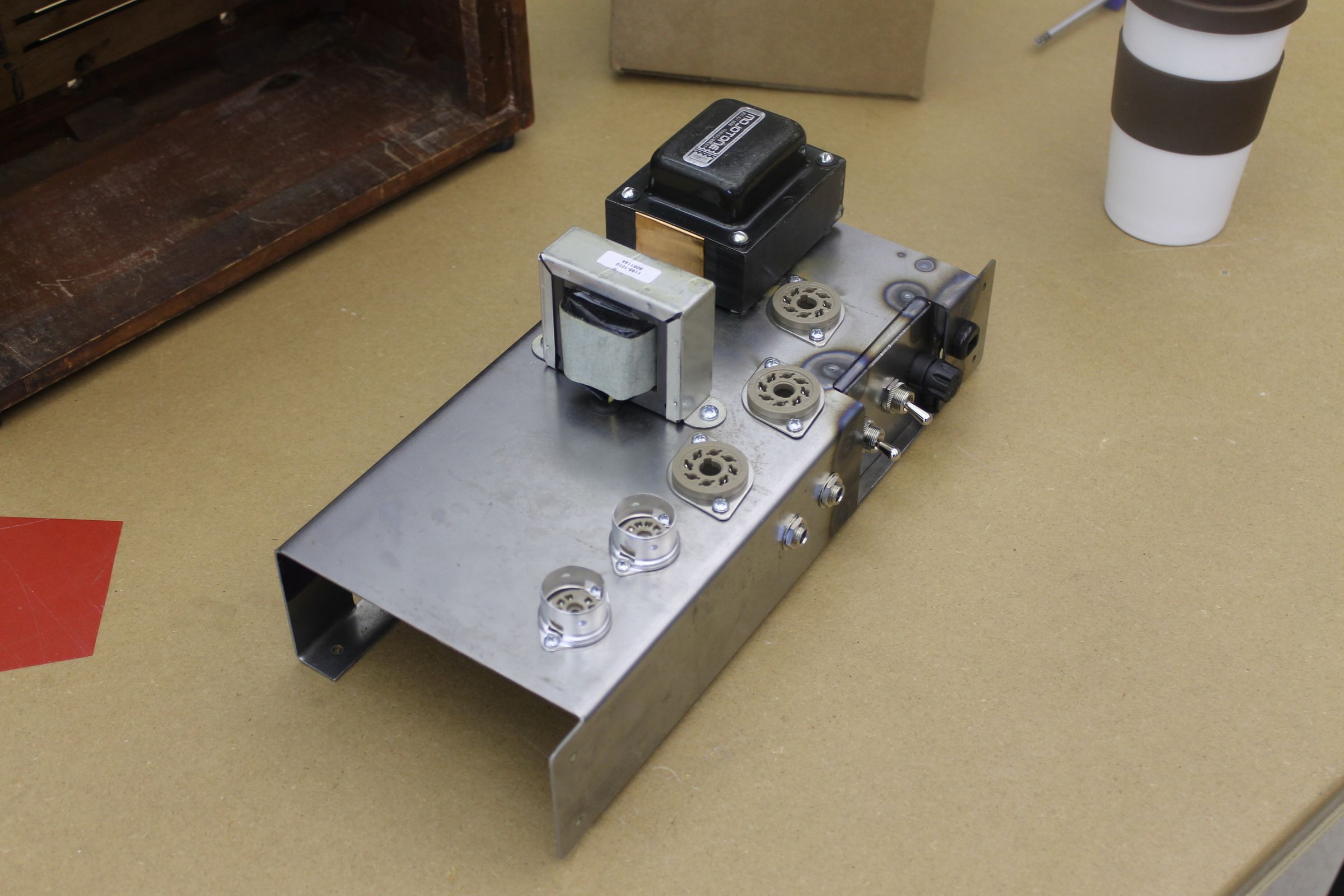 Make a Guitar Amplifier Chassis Out of Sheet Metal