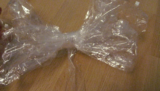 Cut and Wind Your Saran Wrap