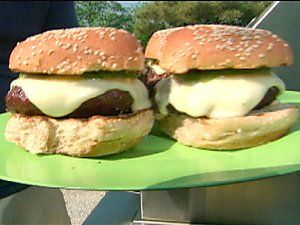Green Chile Cheeseburgers