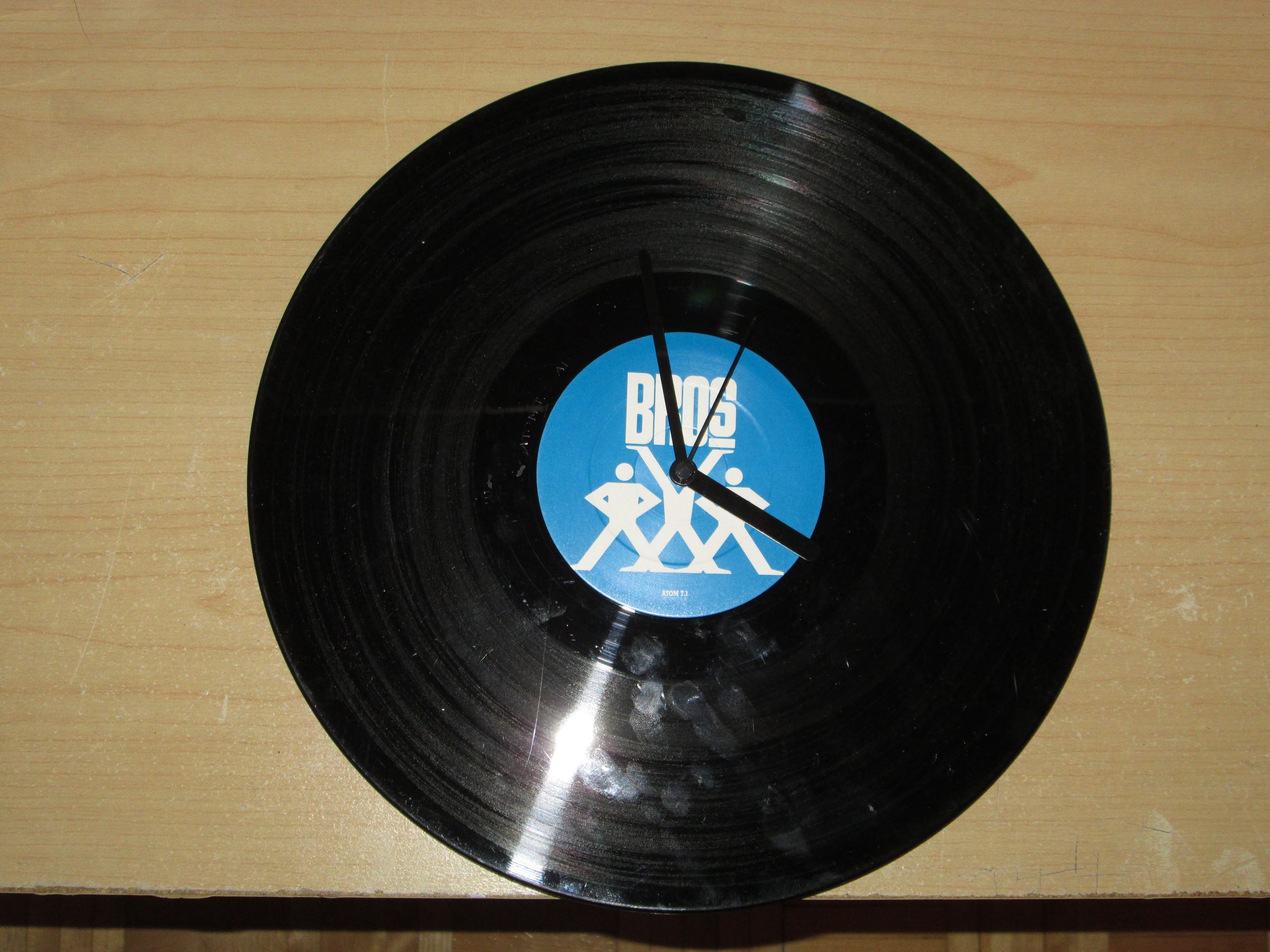 The BRO Clock - Vinyl Record Clock