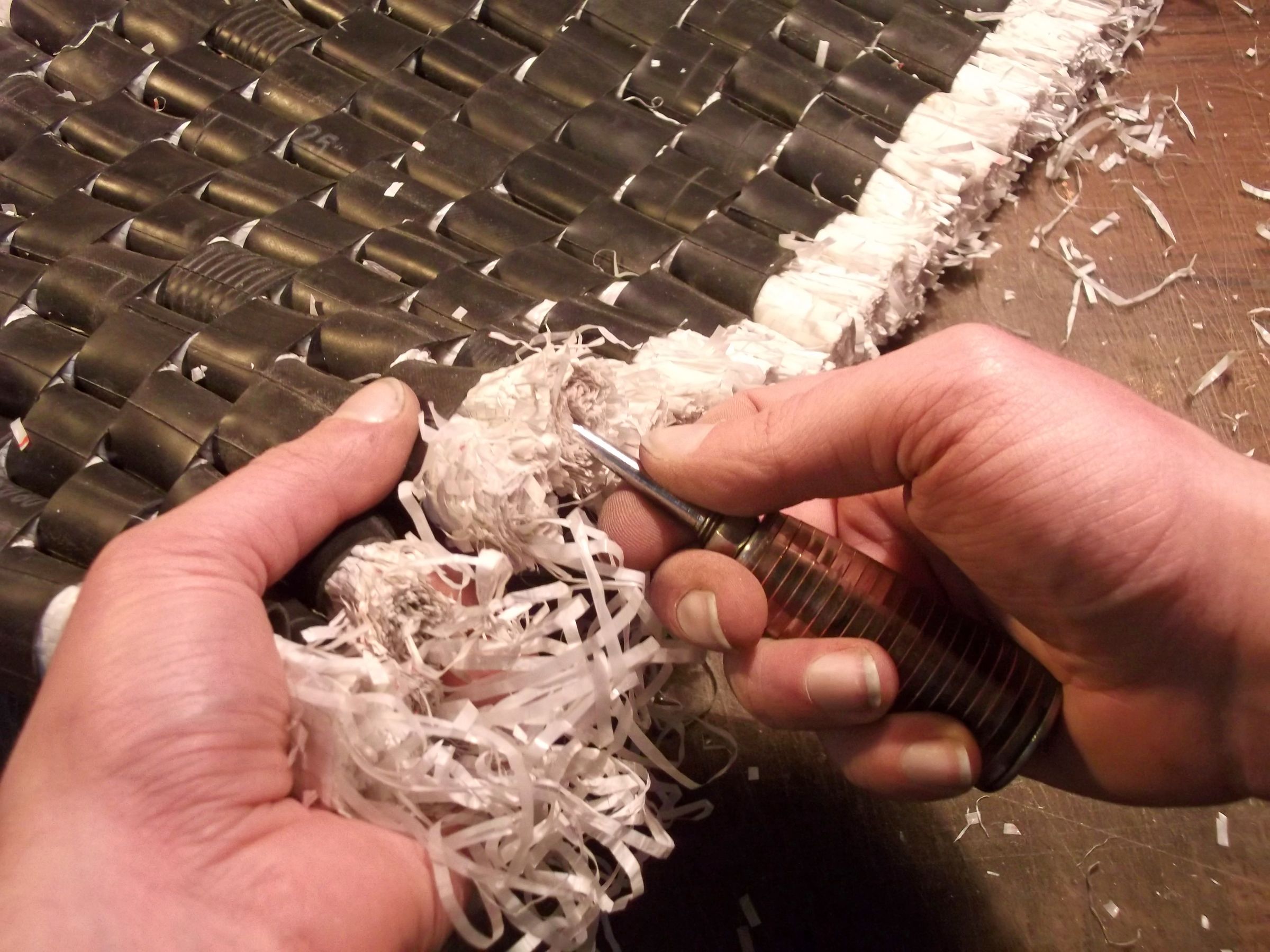 Inner Tubes + Plastic Bags Woven Rug #2 : 13 Steps - Instructables