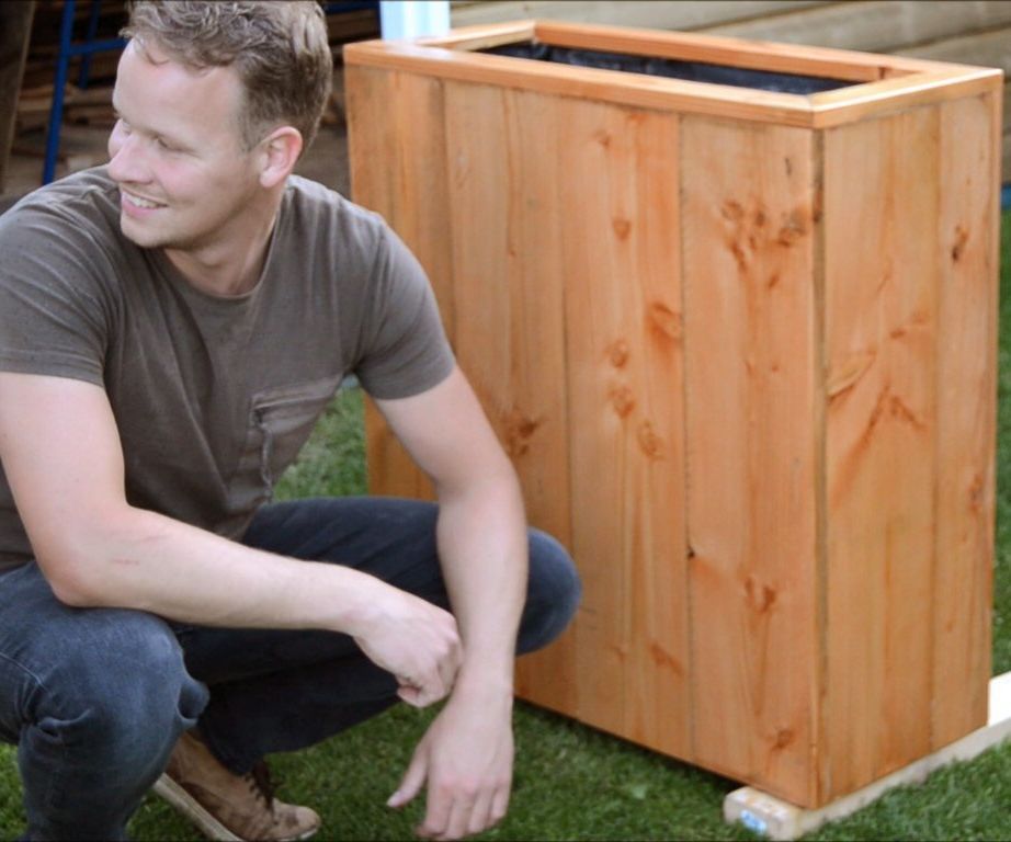 Douglas Outdoor Planter Box DIY