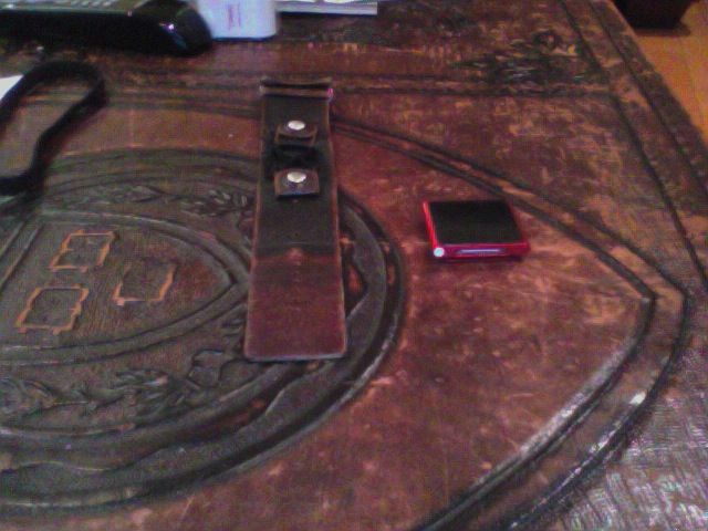 How to Turn Your IPod Nano (6th Generation) Into a IWatch