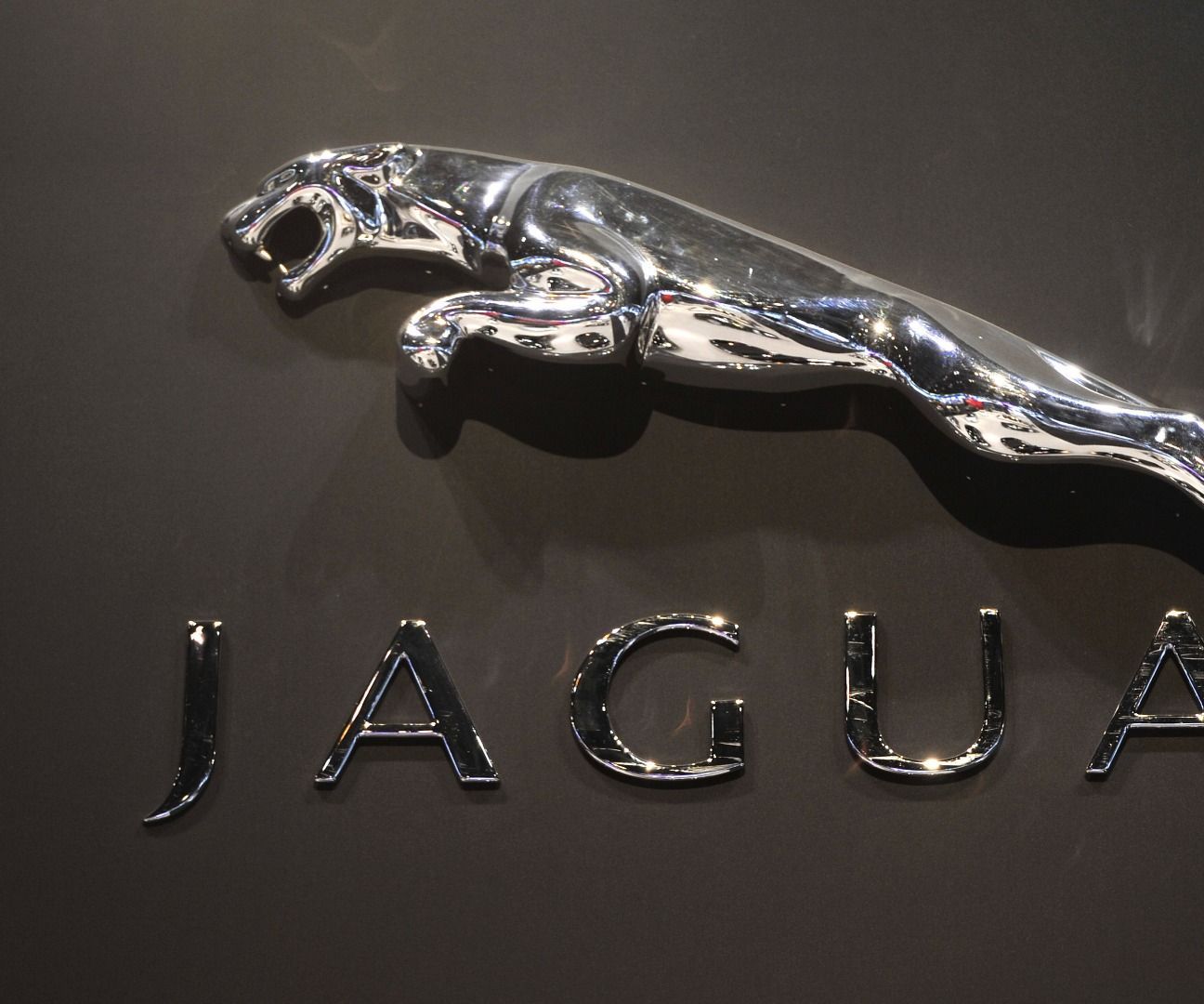 Why You Should Prefer Online Auto Manuals?