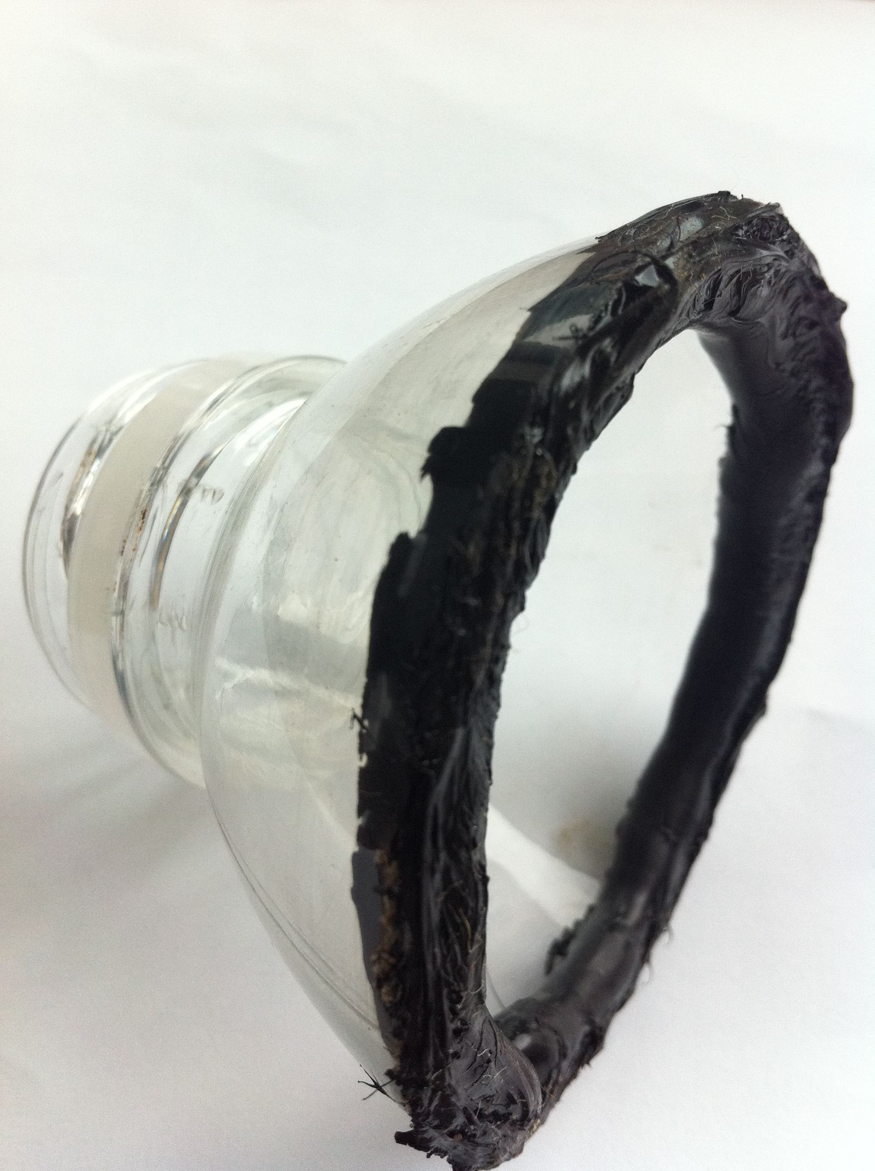 Tool to Remove a Stuck Light Bulb