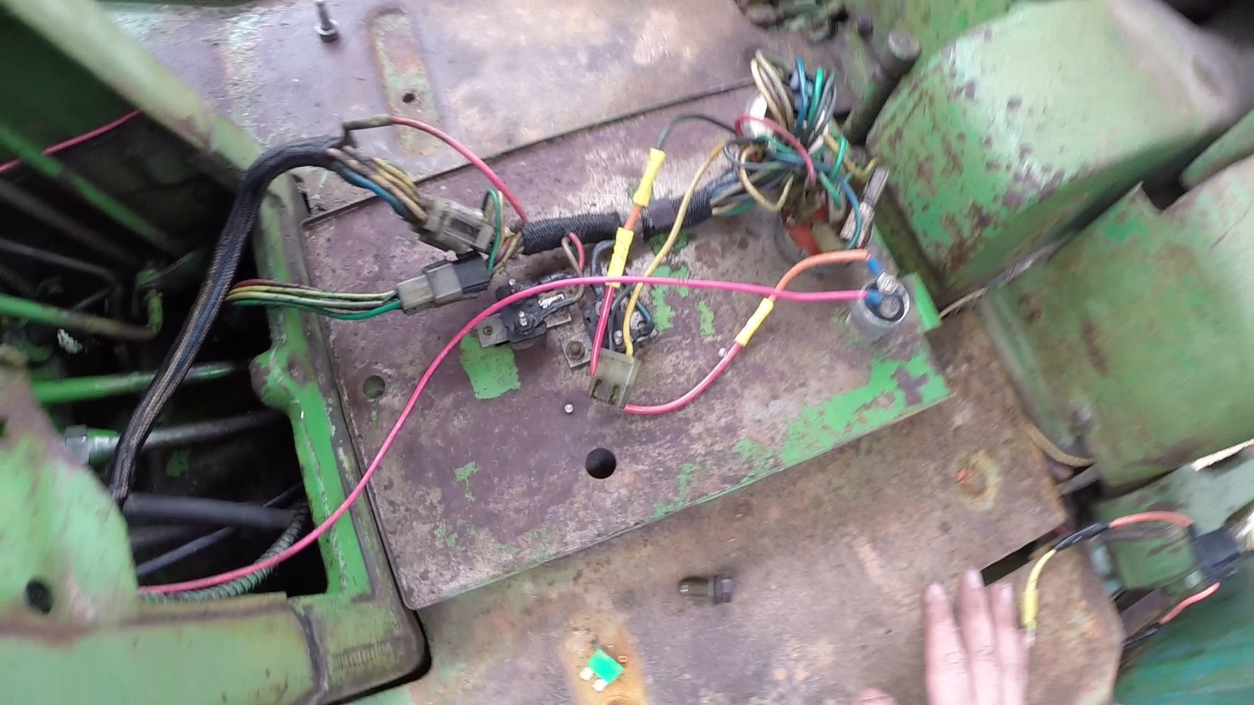 John Deere 3020 24v to 12v Conversion : 15 Steps (with Pictures