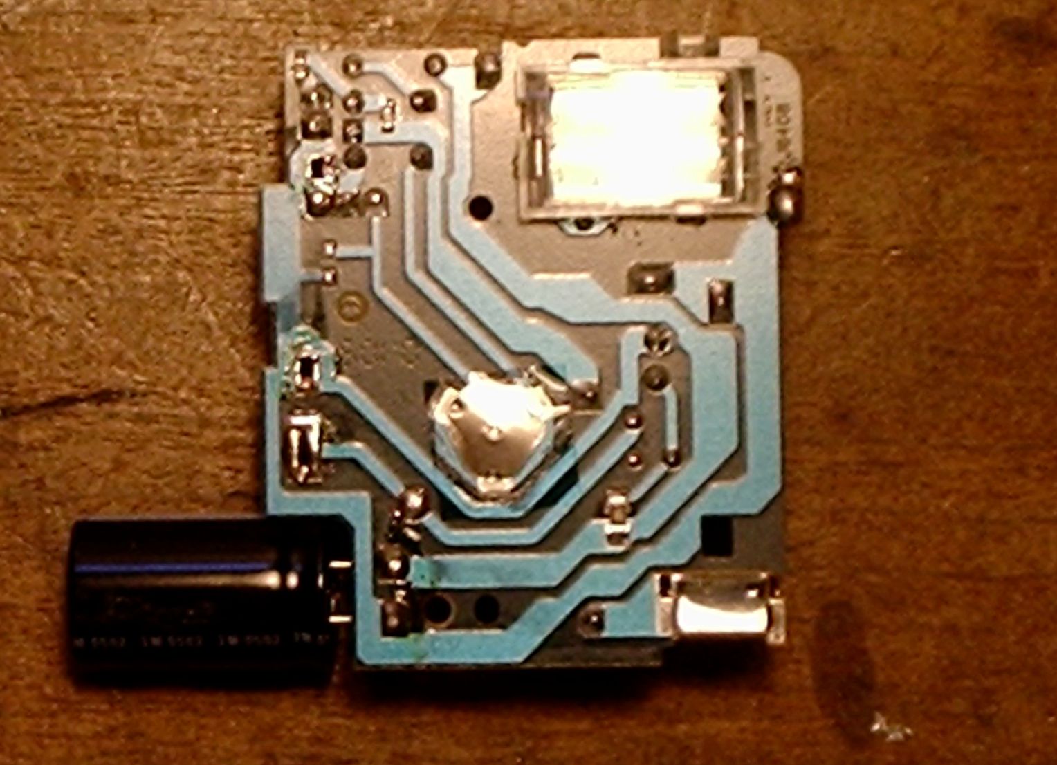 Hack a Flash Camera Into a Emergency Strobe Light 7 Steps Instructables