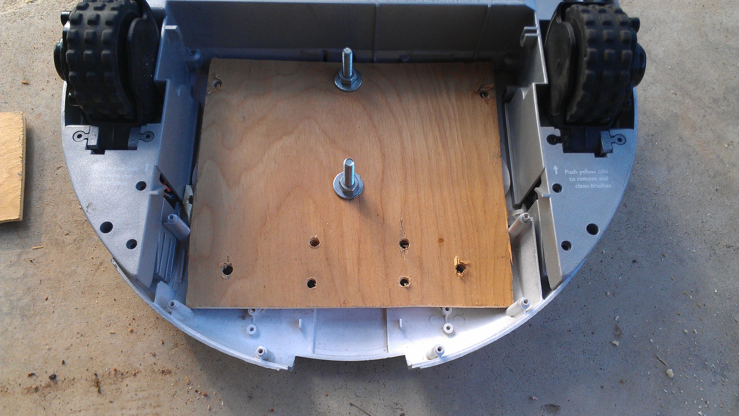 How to Build a Roomba Bot 8 Steps Instructables