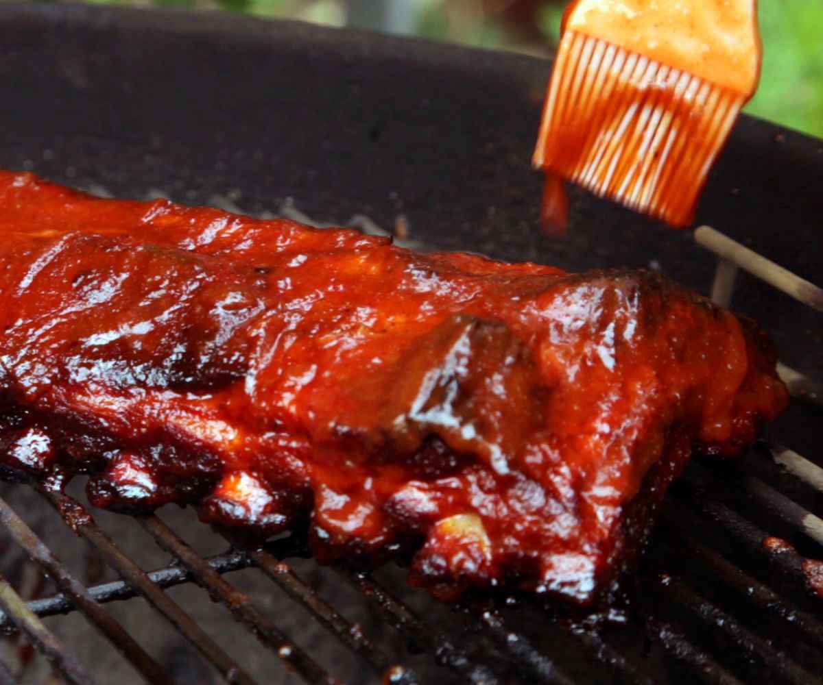 How to Cook Baby Back Ribs With Homemade BBQ Sauce
