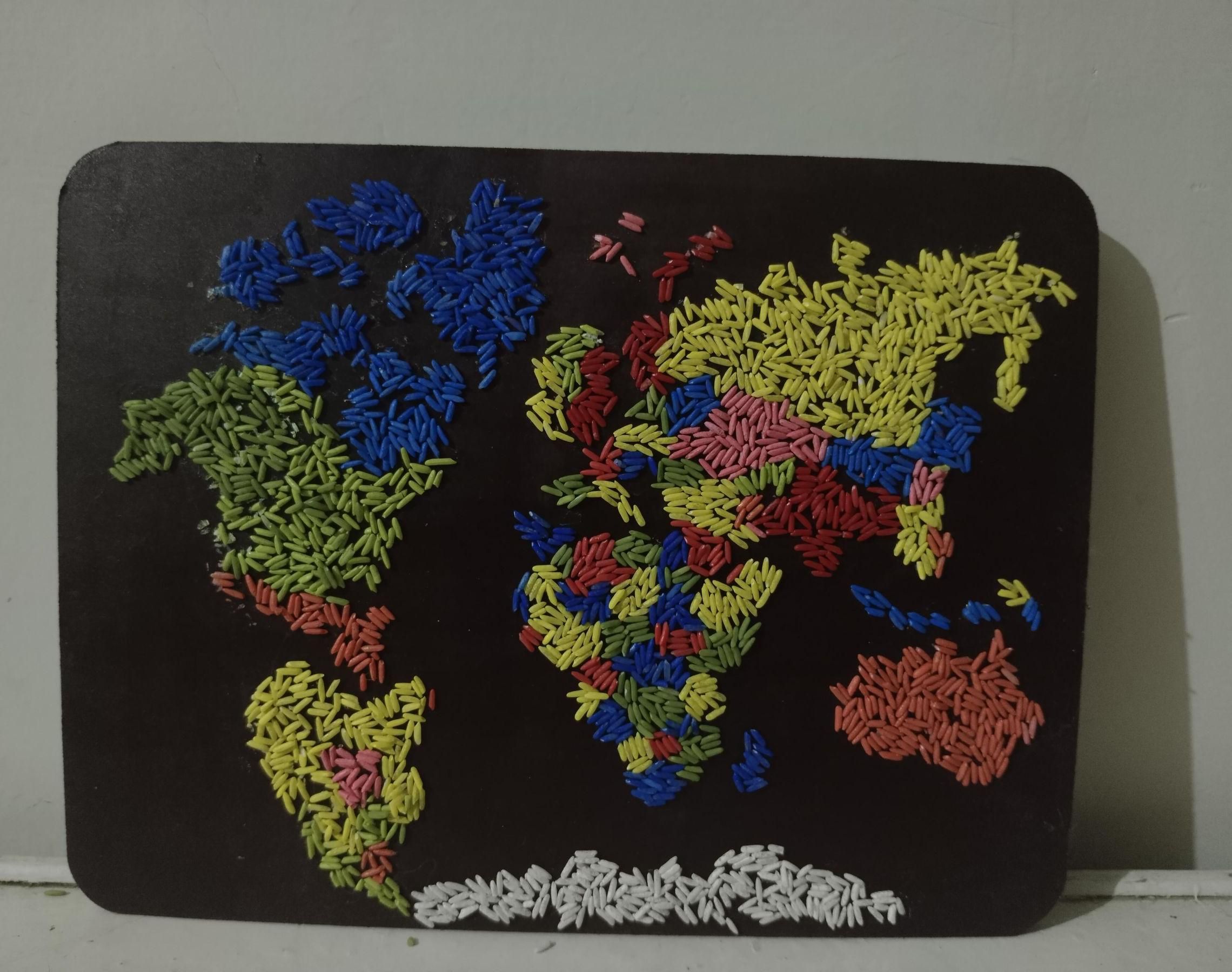 “From Grains to Globe – a Colorful Rice World Map”