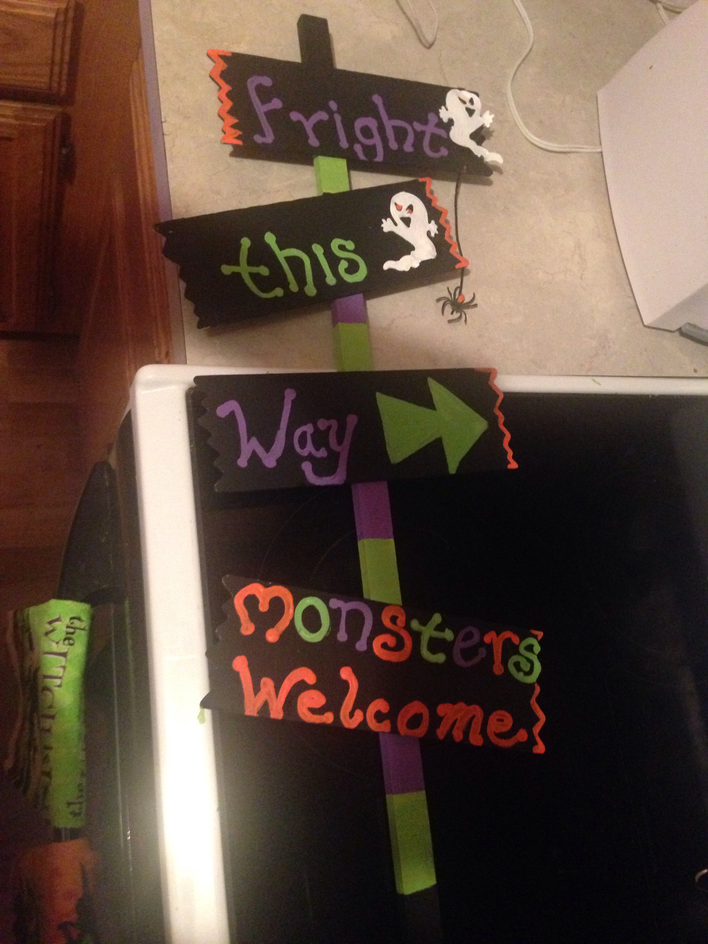 Halloween Yard Stake (cute) 4 Steps Instructables