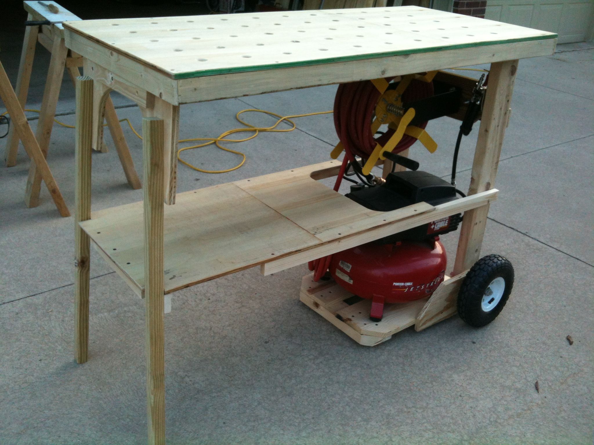 Portable Worktable Using Compressor Cart