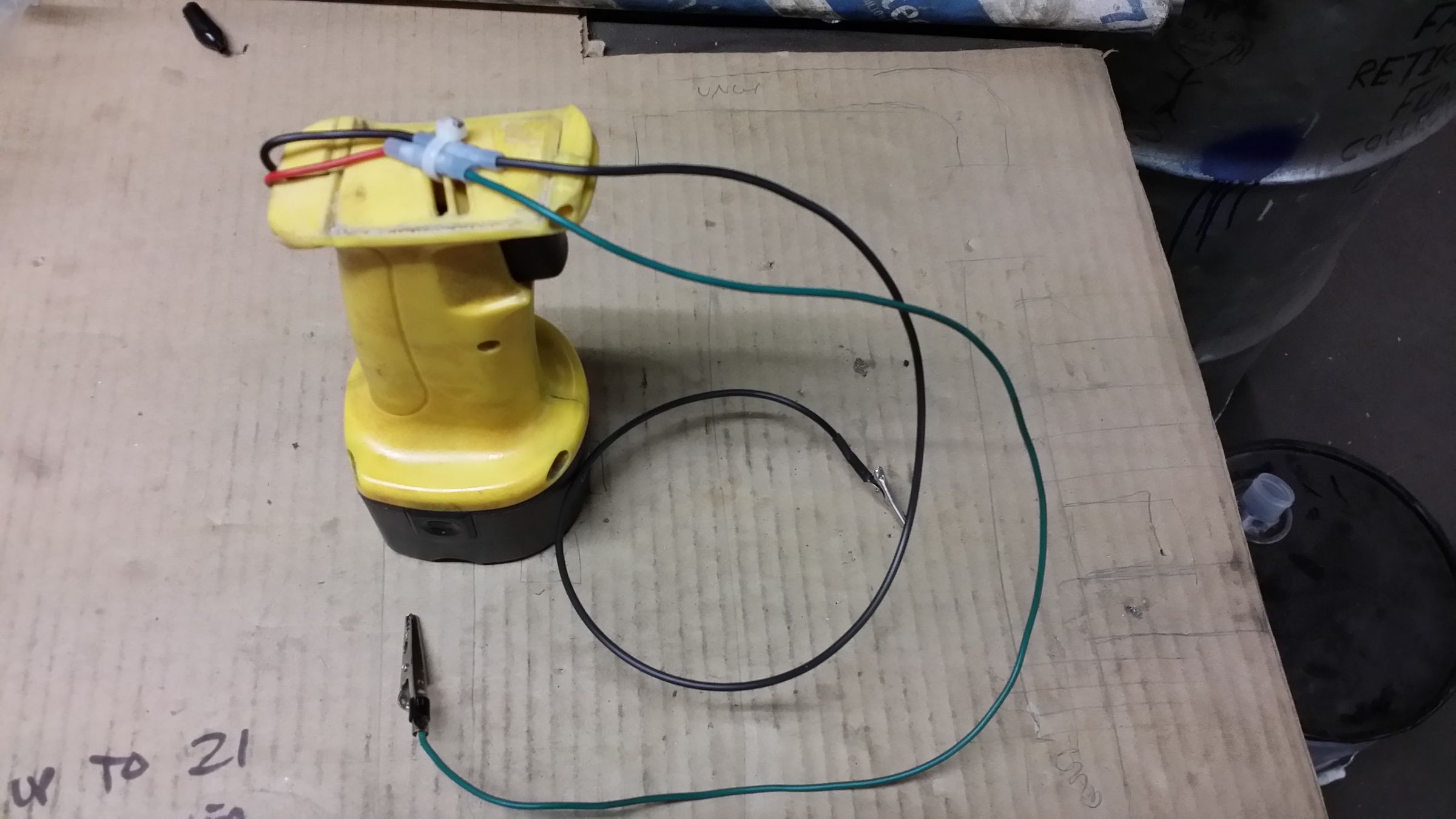 Mobile 12 Volt Power Source