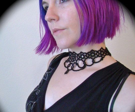 Grand Daisy Tatted Lace Choker