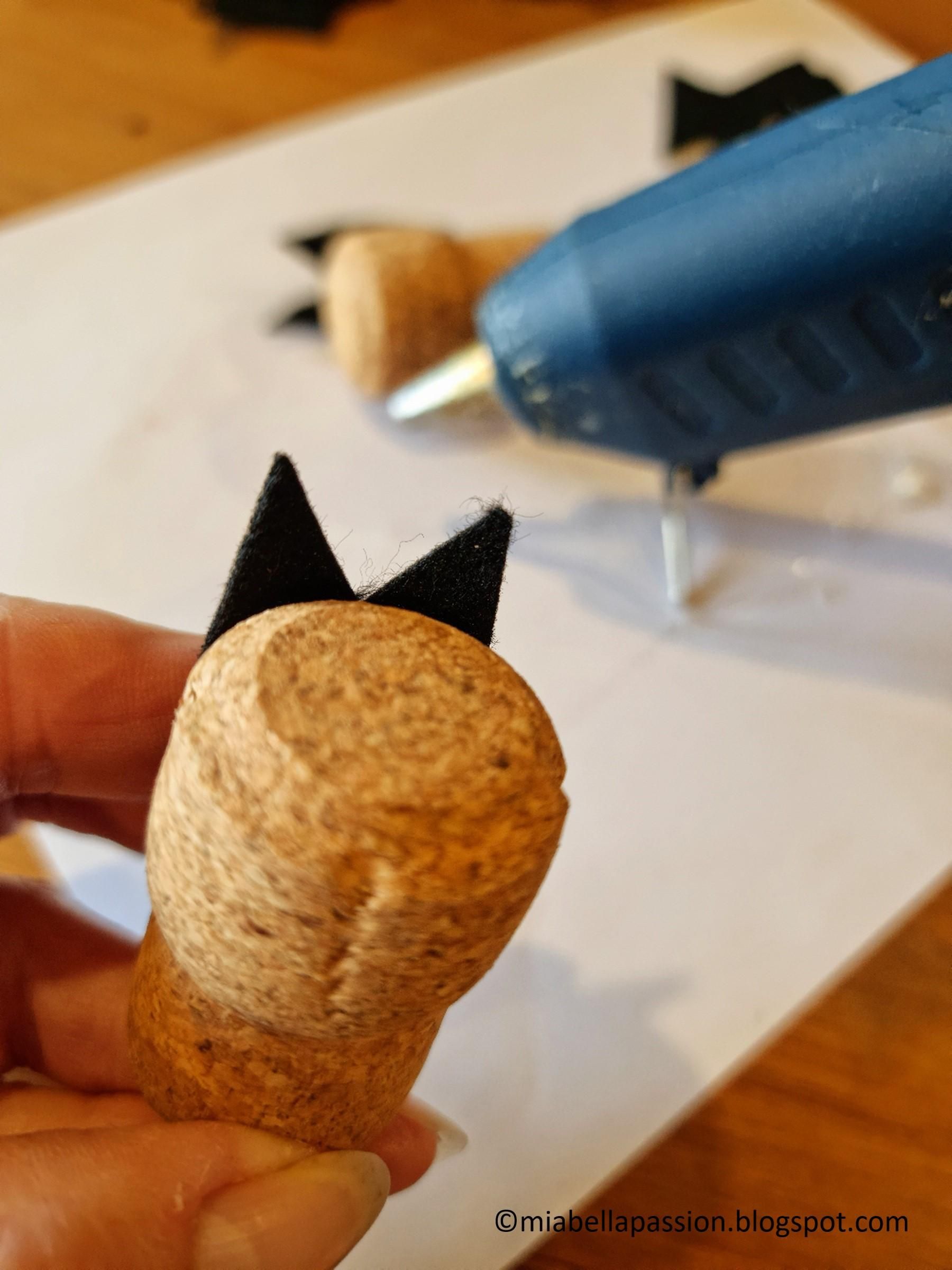 Halloween Cork Bats 7 Steps (with Pictures) Instructables