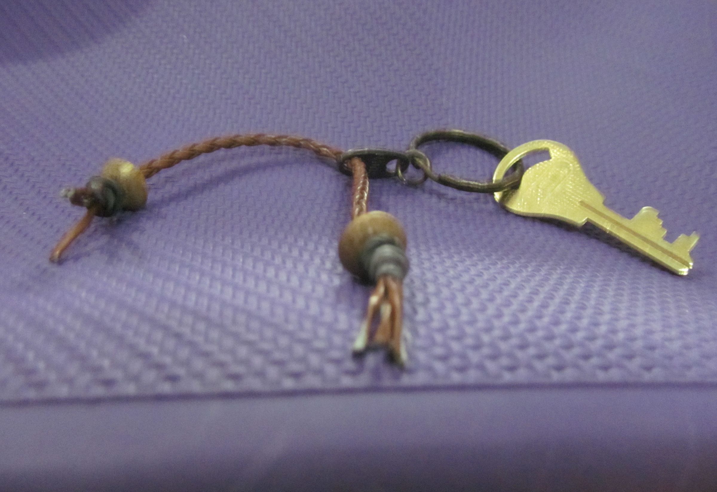DIY: Wooden Bead Keyring