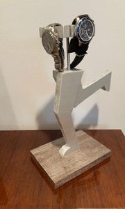 “RUNNING TIME” WATCH STAND