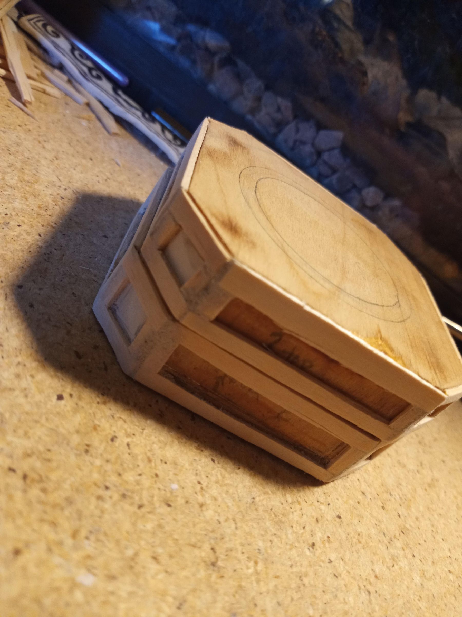 The Compass That Doesn't Point North 10 Steps (with Pictures