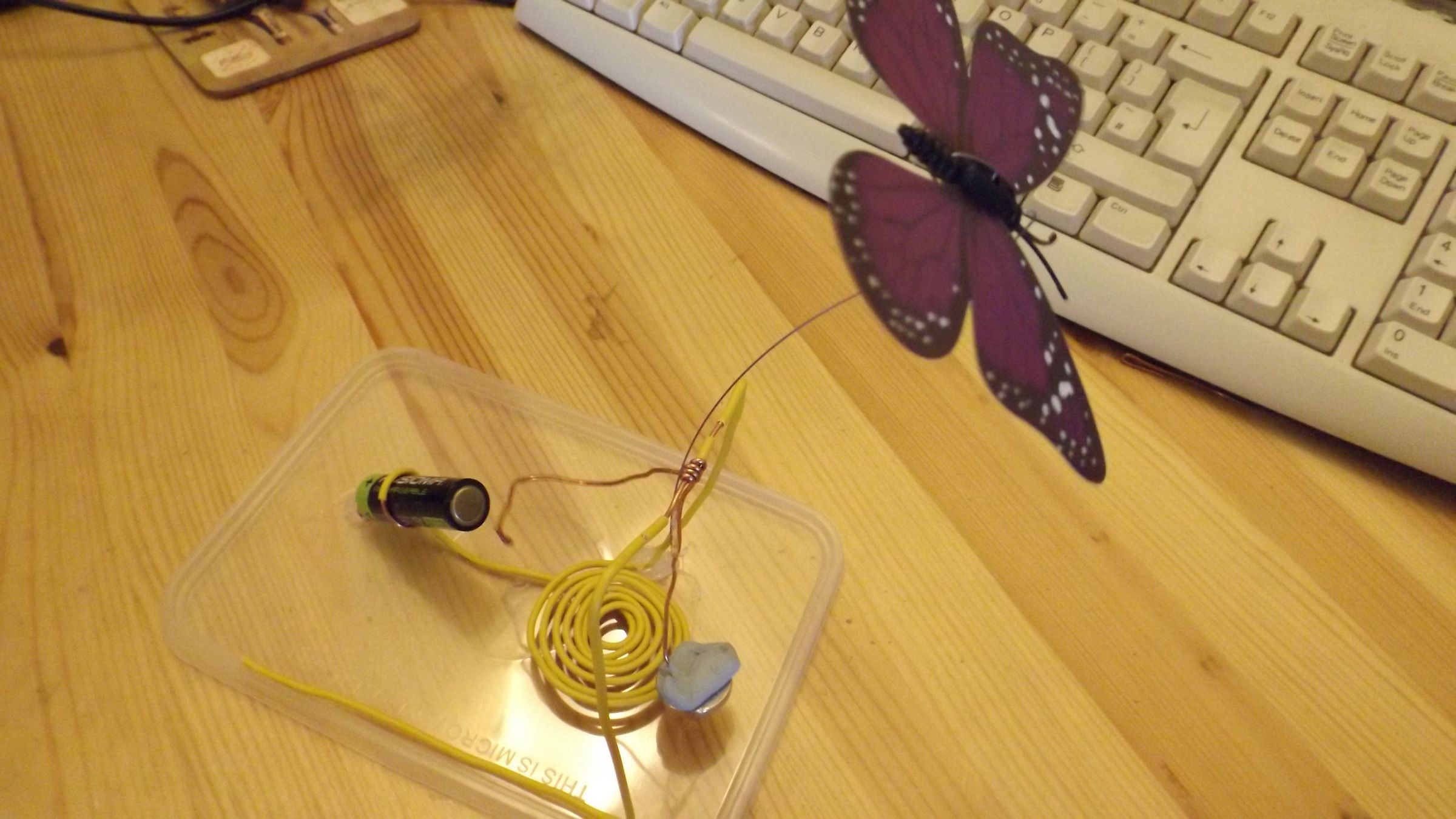 Simple Electric Rocking Novelty