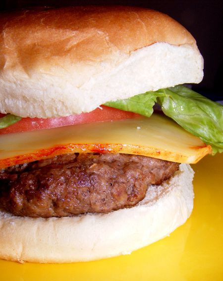 Cheeseburger Made in a Rice Cooker